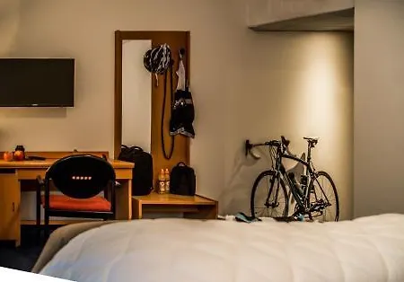 Hotel Fly Bike