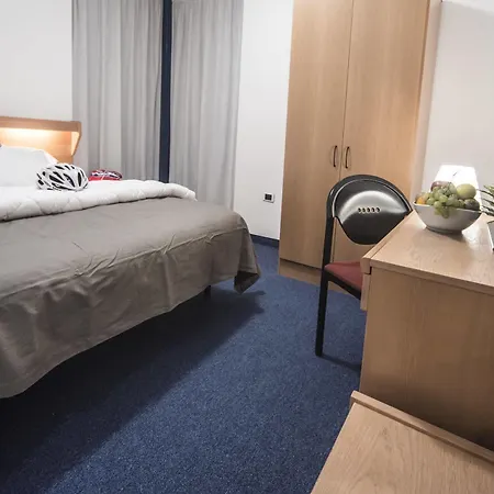 Fly Bike Hotel 3*